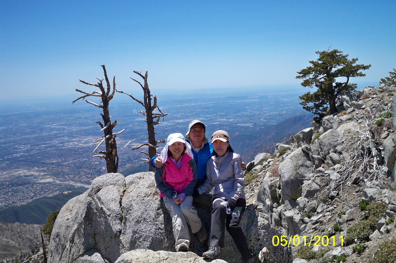 cucamonga peak 009.jpg